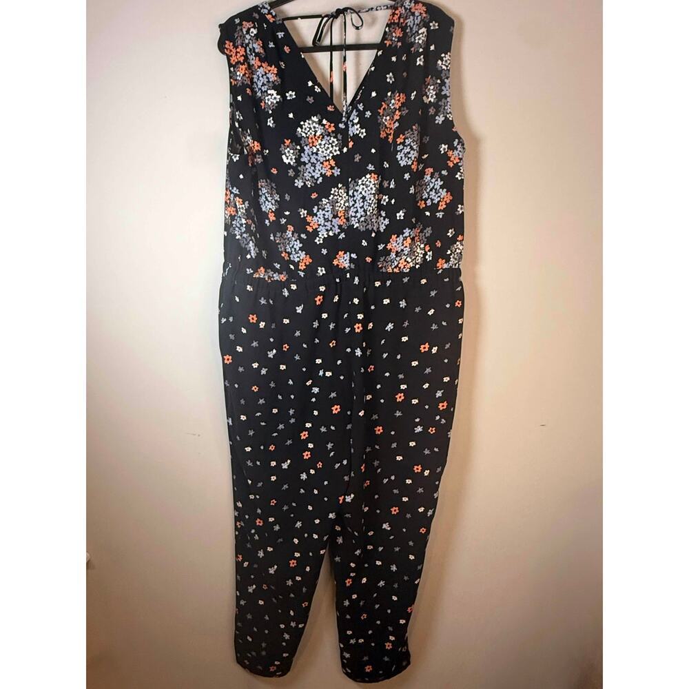 Ann Taylor LOFT  Sleeveless Jumpsuit  Black Floral Pockets Elastic Waist Size XL